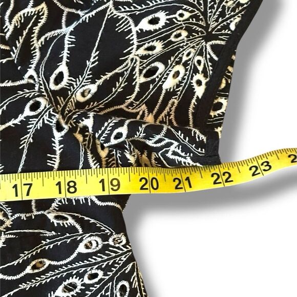 Your Sixth Sense Black Blouse White Floral Embroidery Cut Out Details Eur 40 - Picture 5 of 9